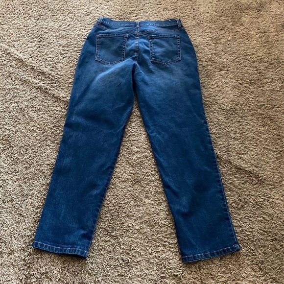 Jeans - Picture 2 of 3